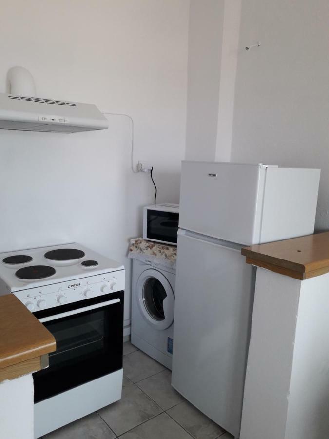 Daire Angira -